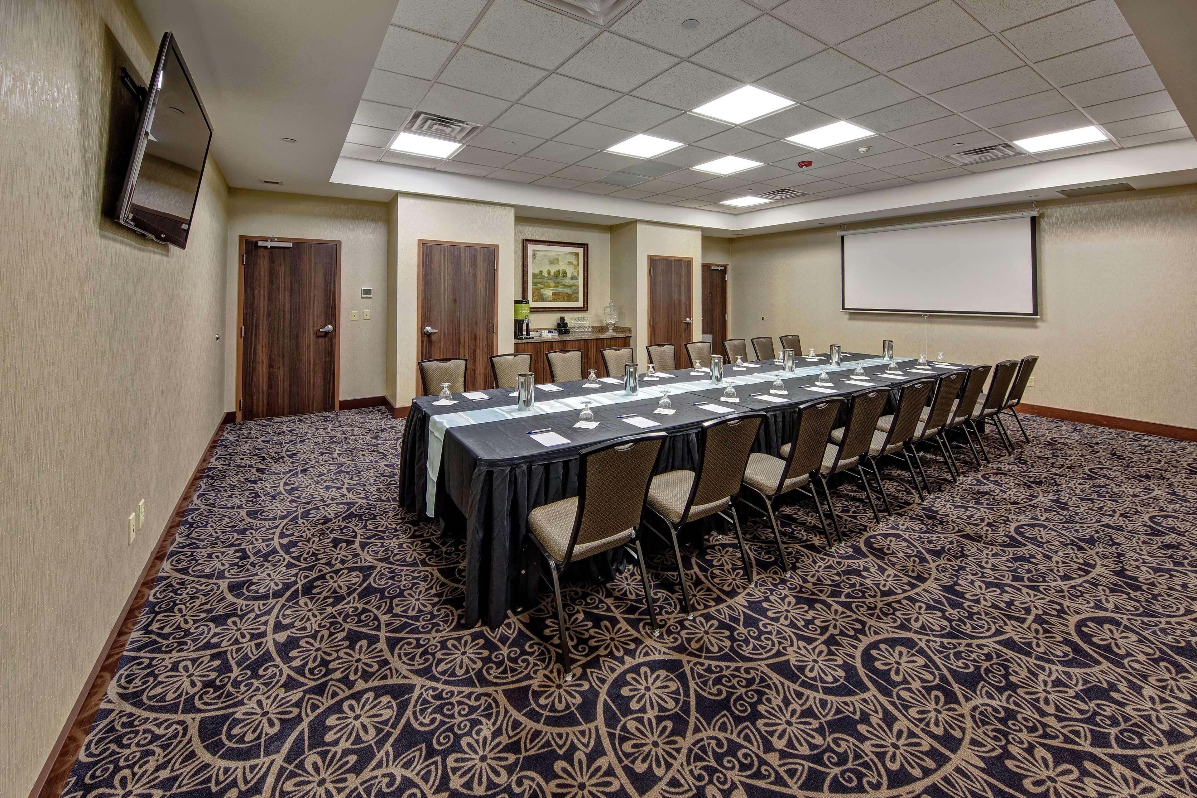 Hilton Garden Inn Midtown Τούλσα Εξωτερικό φωτογραφία